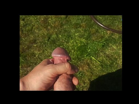 ❤️ Hot hottie gets her pink pussy fucked and cums with a squirt in a summer garden ❤❌ Fuck video at us