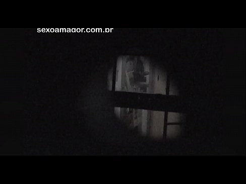 ❤️ Blondie gets secretly videotaped by a neighborhood voyeur hidden behind hollow bricks ❤❌ Fuck video at us