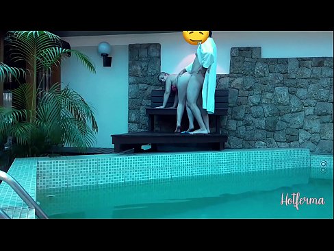 ❤️ Boss invites maid to the pool, but couldn't resist a hot ❤❌ Fuck video at us